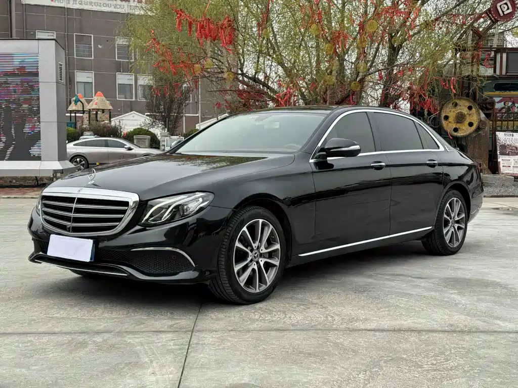 Mercedes-Benz E-Class 2019 — фото 1