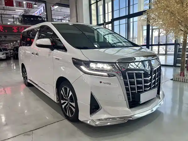 Toyota Alphard 2015