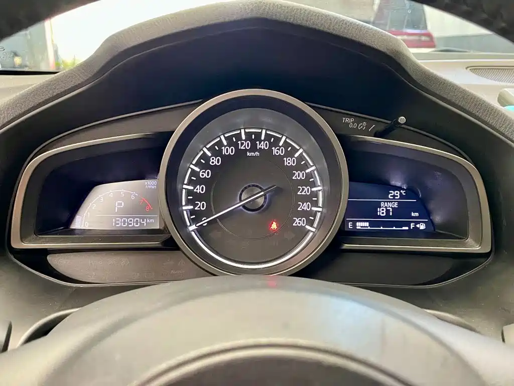 Mazda 3 Angkesela 2018 — фото 13