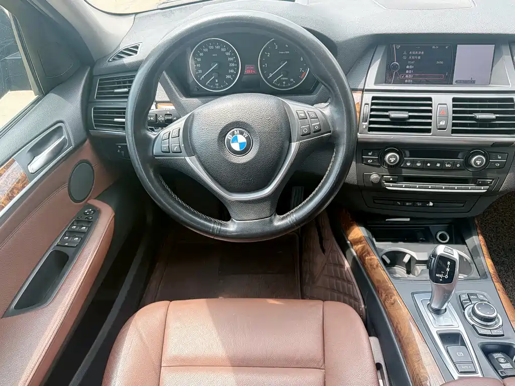 BMW X5 2011 — фото 14
