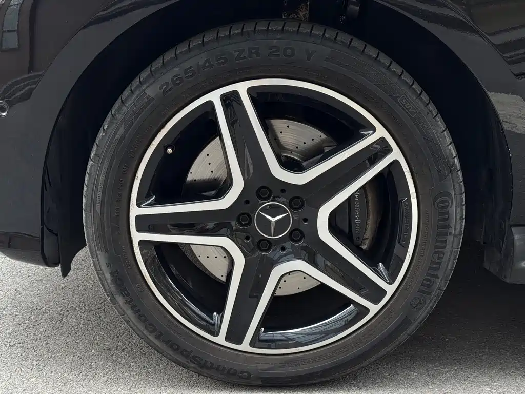 Mercedes-Benz GLE AMG 2017 — фото 27
