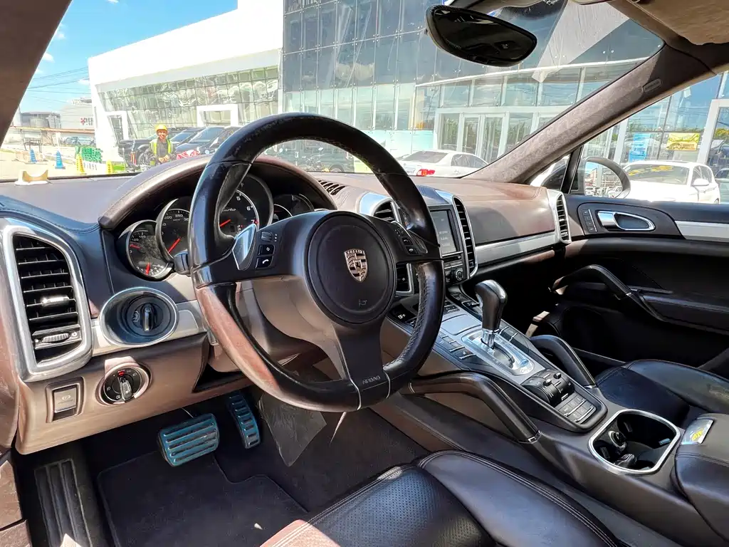 Porsche Cayenne 2010