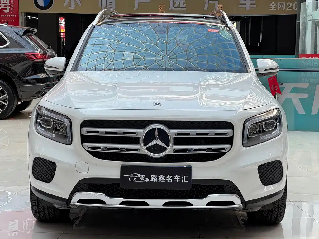 Mercedes-Benz GLB 2021
