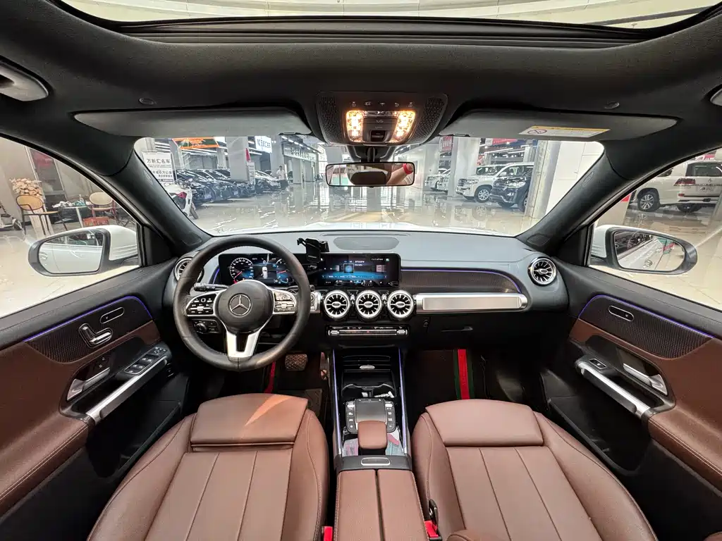 Mercedes-Benz GLB 2021