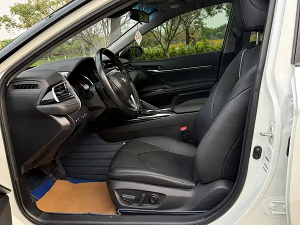 Toyota Camry 2019