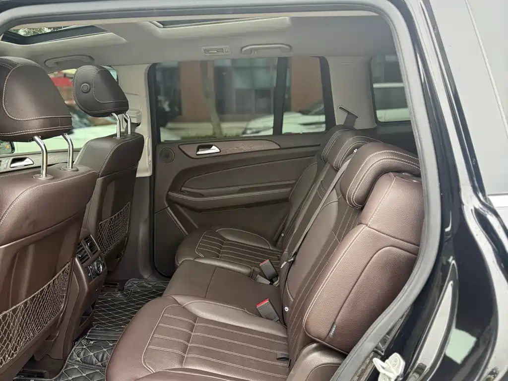 Mercedes-Benz GLS 2016 — фото 16