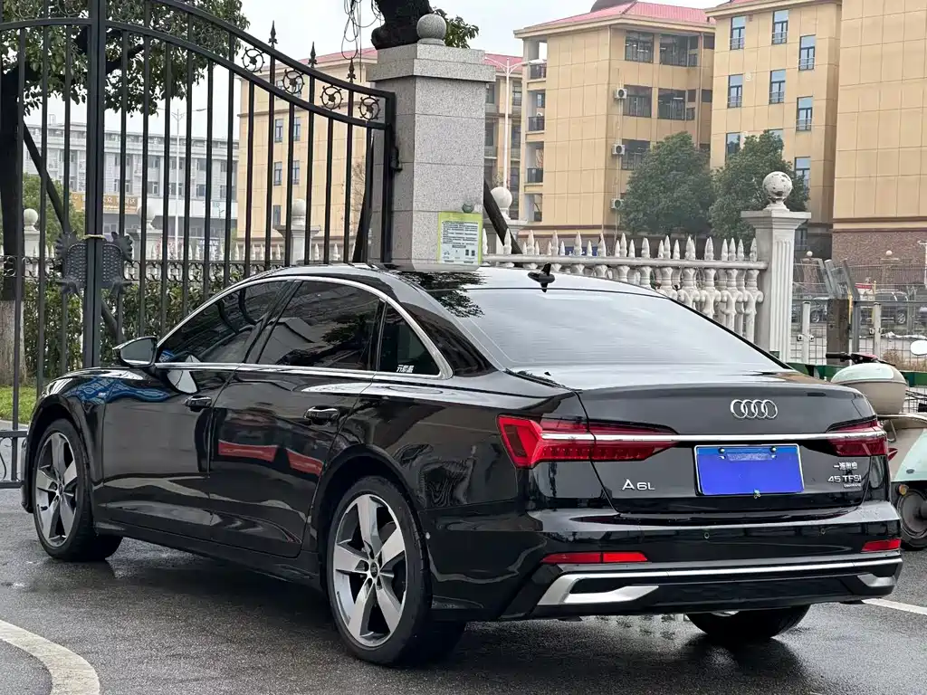 Audi A6L 2023 — фото 9