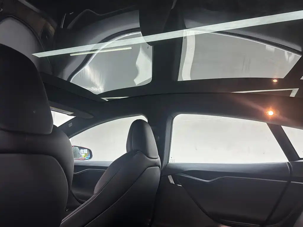 Tesla Model S 2020 — фото 13