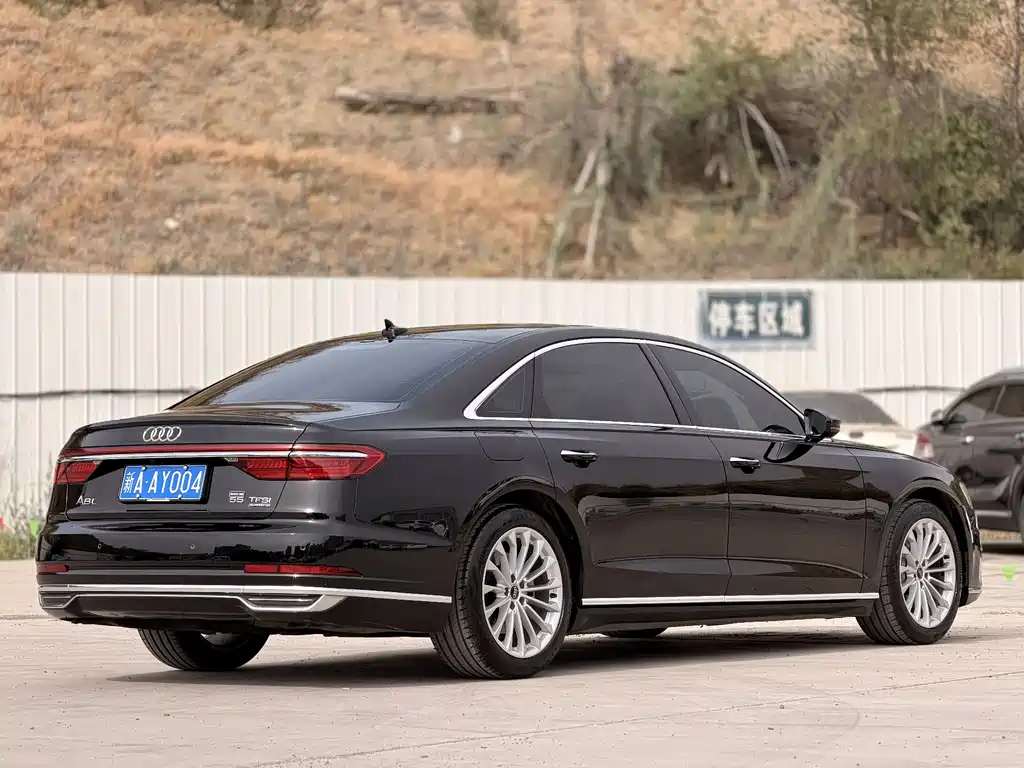 Audi A8 2021