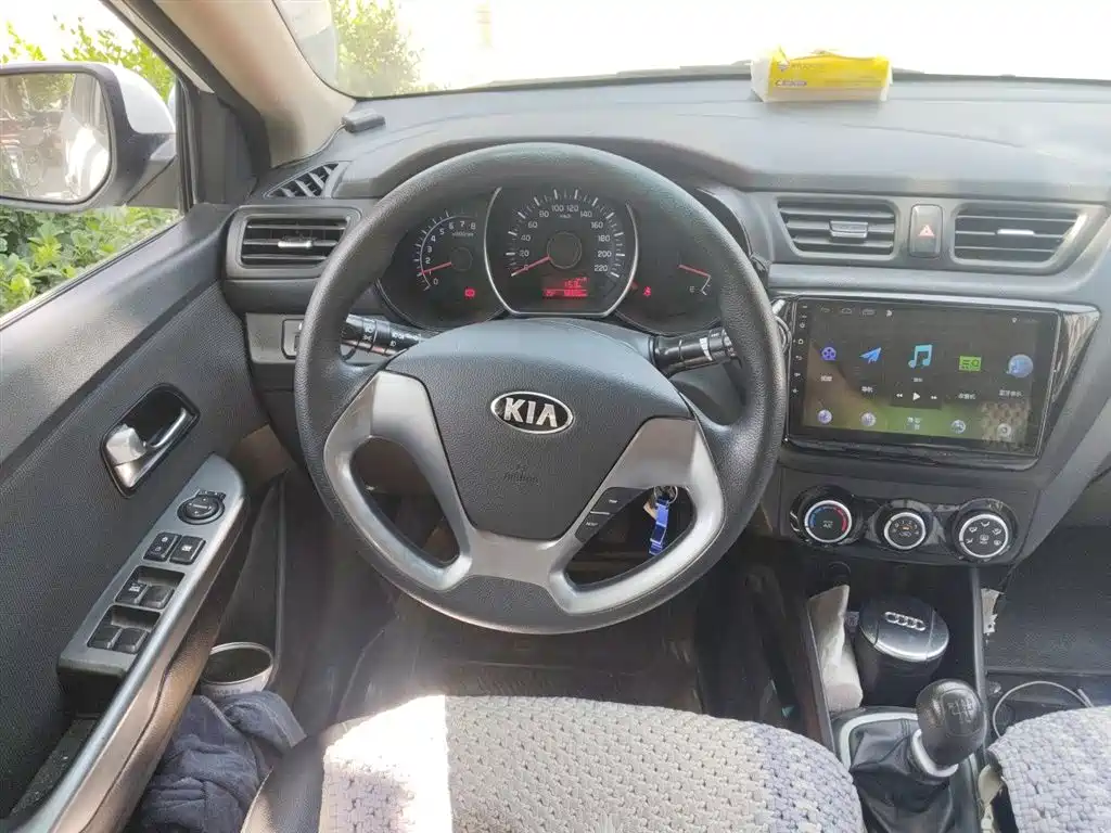 Kia K2 2016 — фото 11