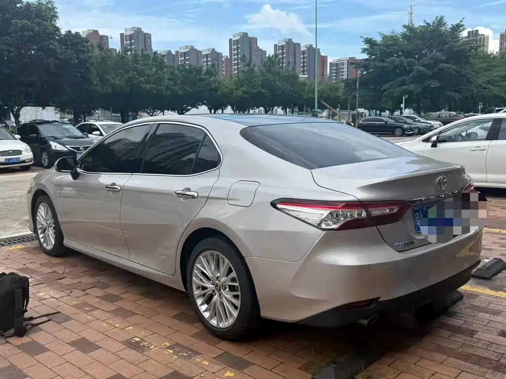Toyota Camry 2019