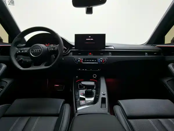 Audi A4L 2024