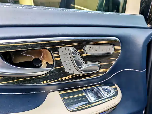 Mercedes-Benz V-Class 2021