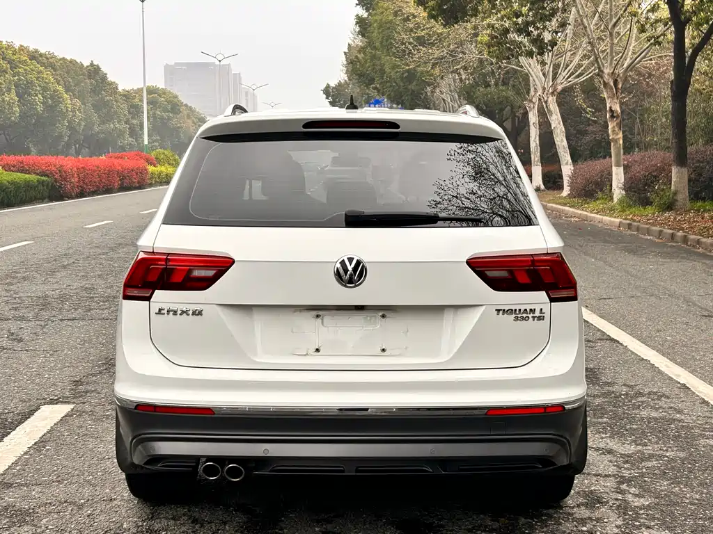 Volkswagen Tiguan L 2021 — фото 6