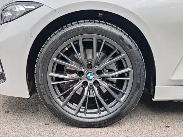BMW 3 Series 2023