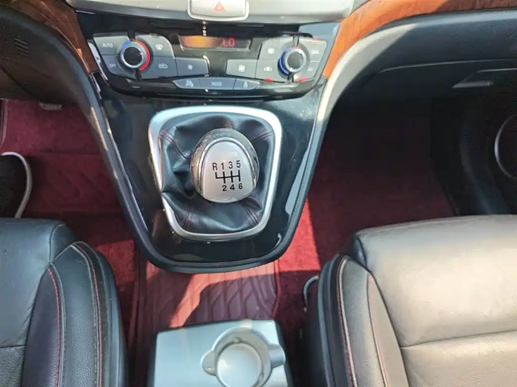 Haval H6 2015 — фото 14