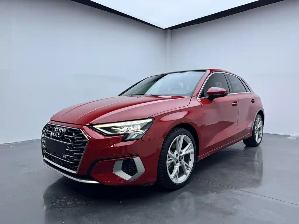 Audi A3 2023 — фото 1