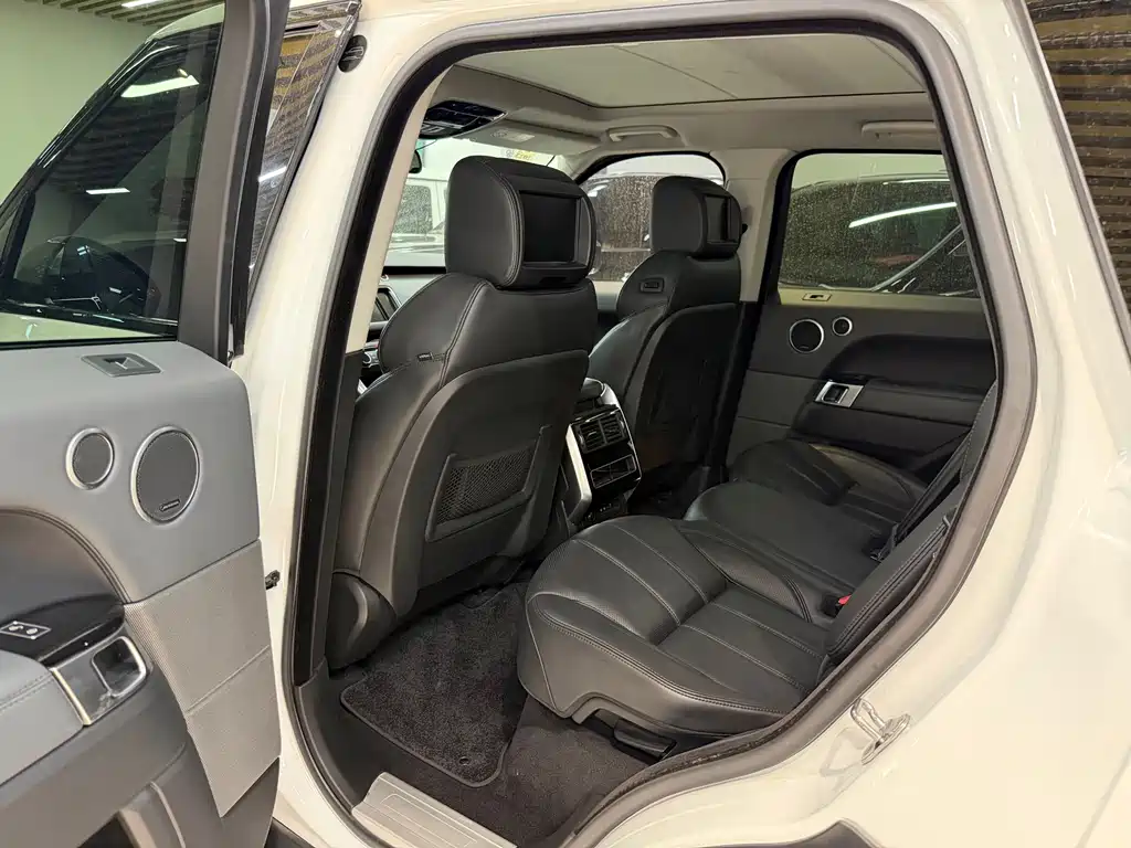 Land Rover Range Rover Sport 2015 — фото 11