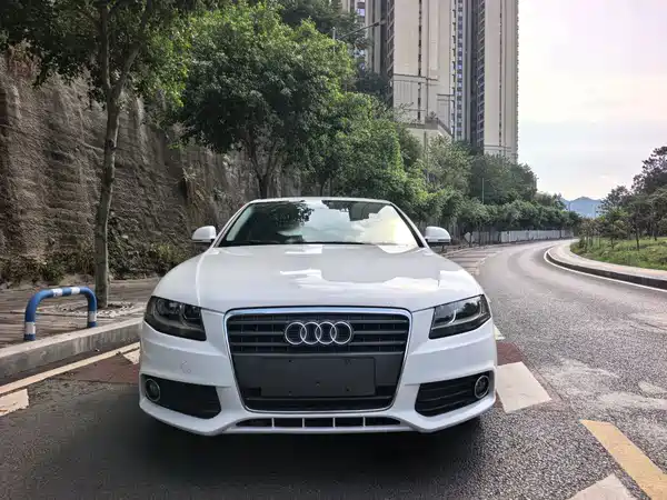 Audi A4L 2012