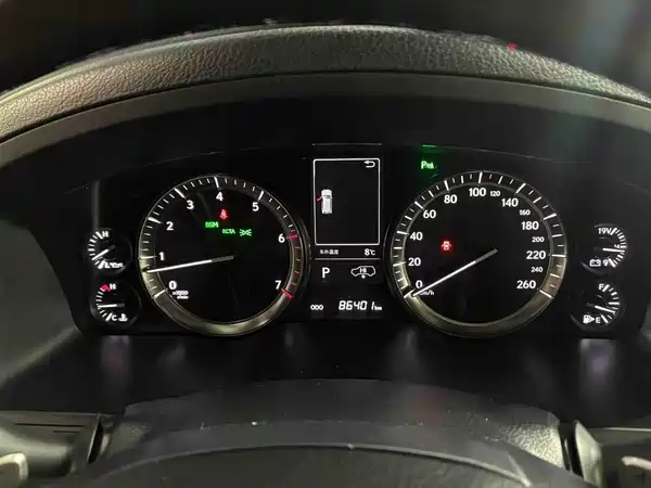 Lexus LX 2017