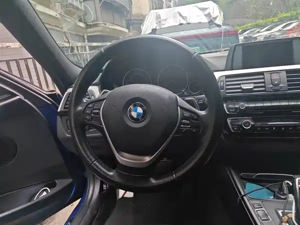 BMW 3 Series 2017