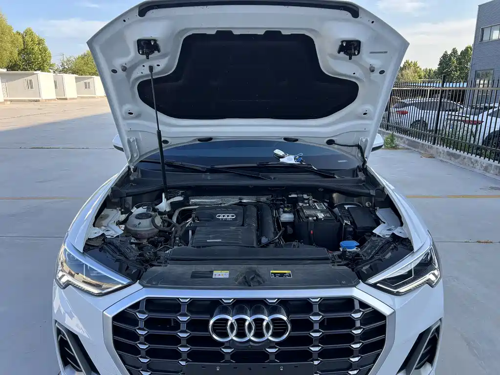 Audi Q3 2022 — фото 17