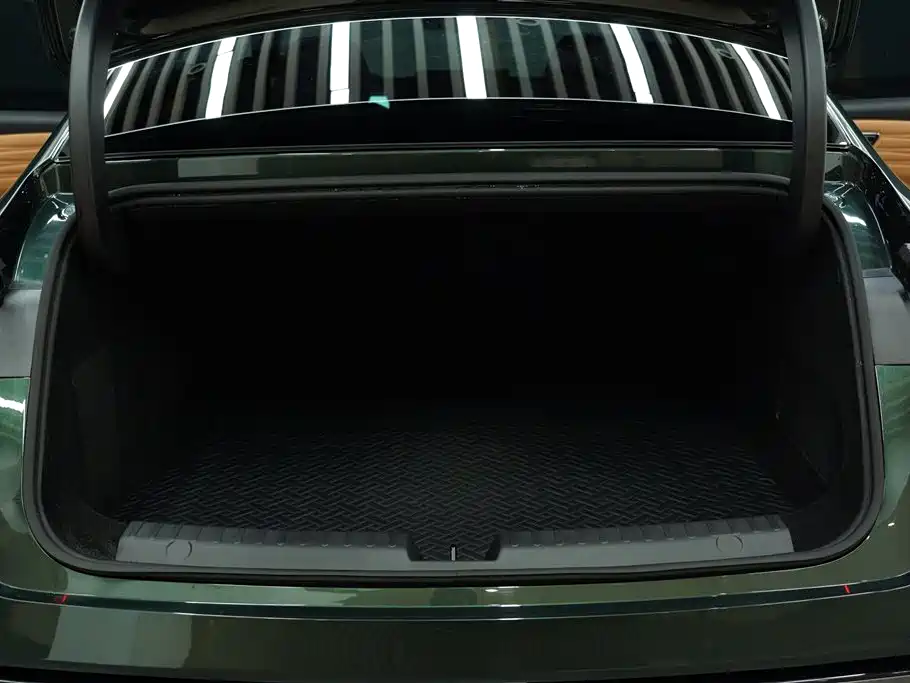 Geely Galaxy Starshine 8 2025 — фото 15