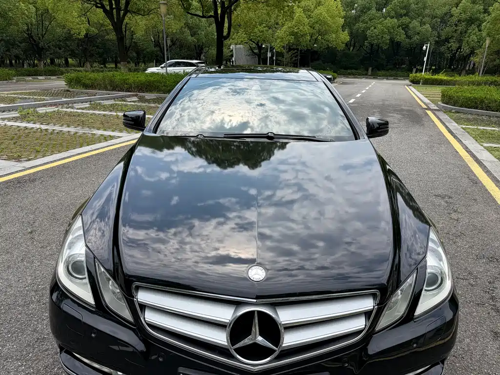 Mercedes-Benz E-Class 2011