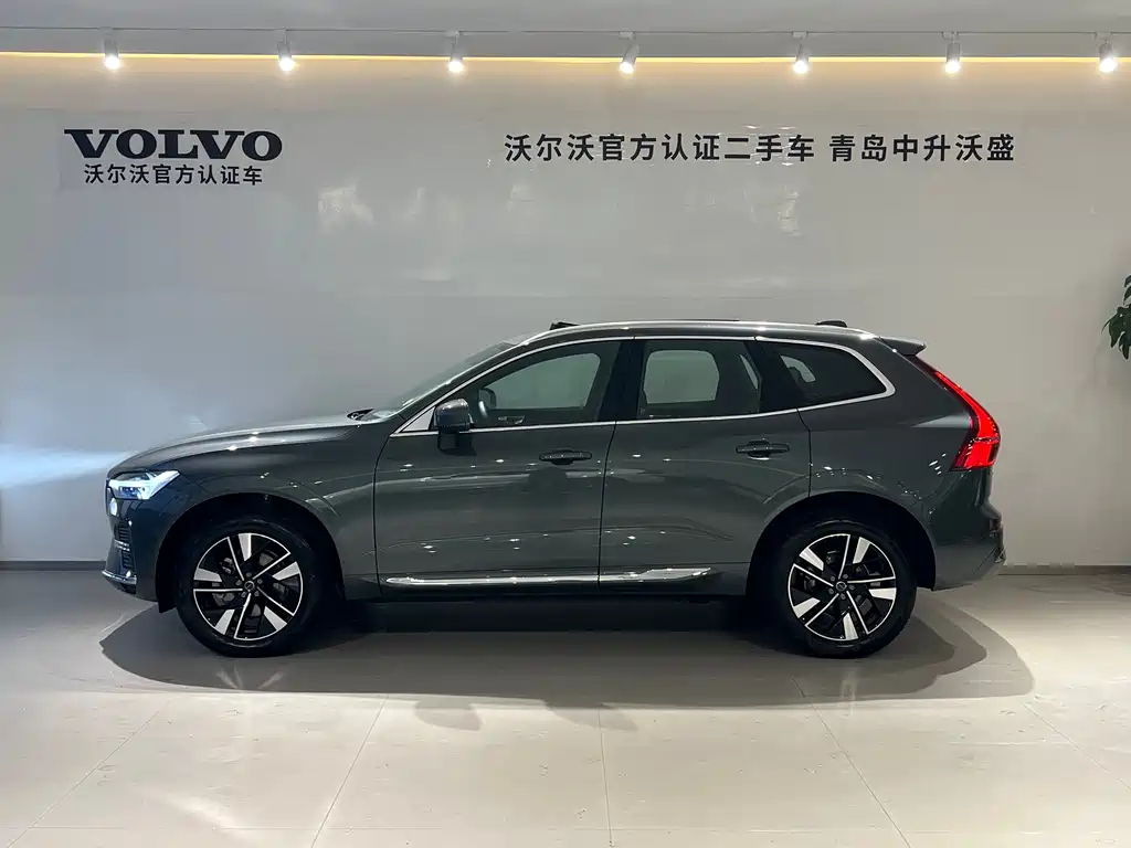 Volvo XC60 2025 — фото 10