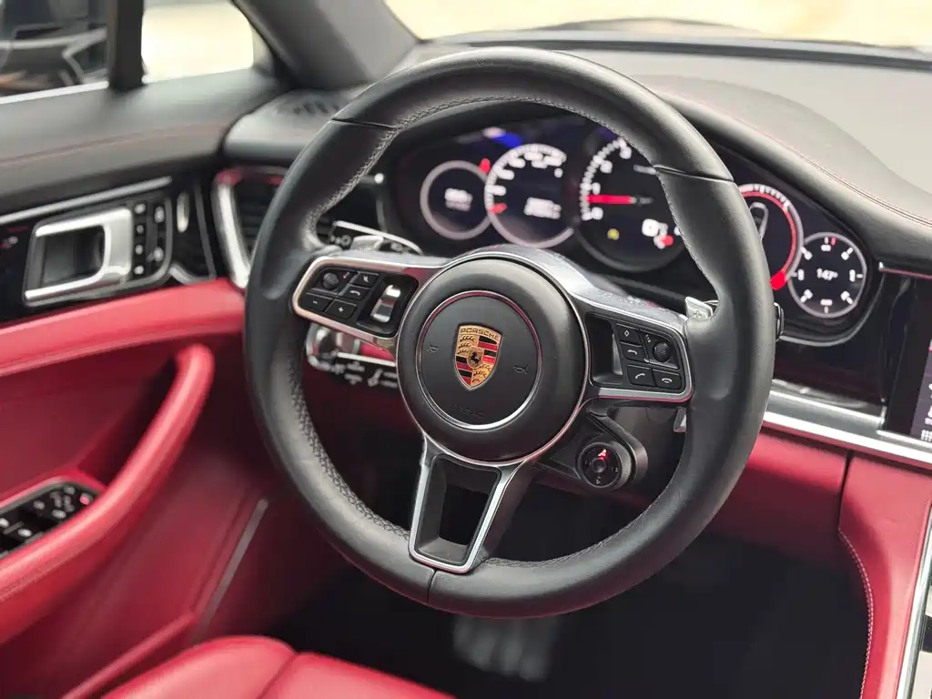 Porsche Panamera 2020 — фото 13