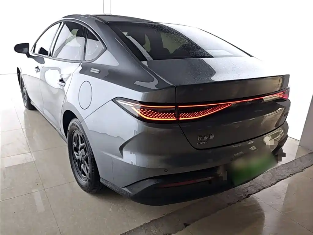 BYD Seal 05 DM-i 2025 — фото 5
