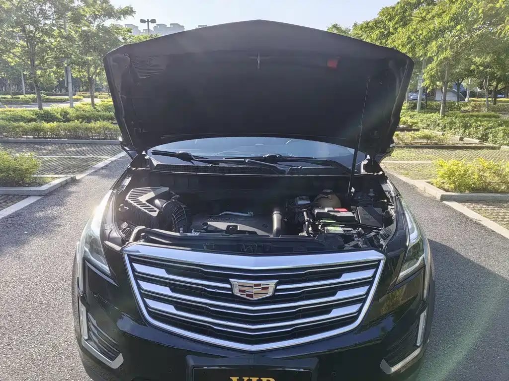 Cadillac XT5 2016 — фото 9