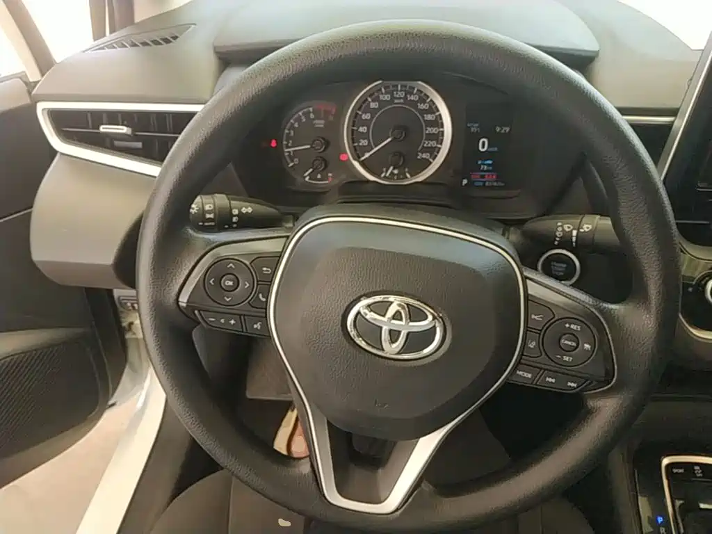 Toyota Corolla 2020 — фото 11