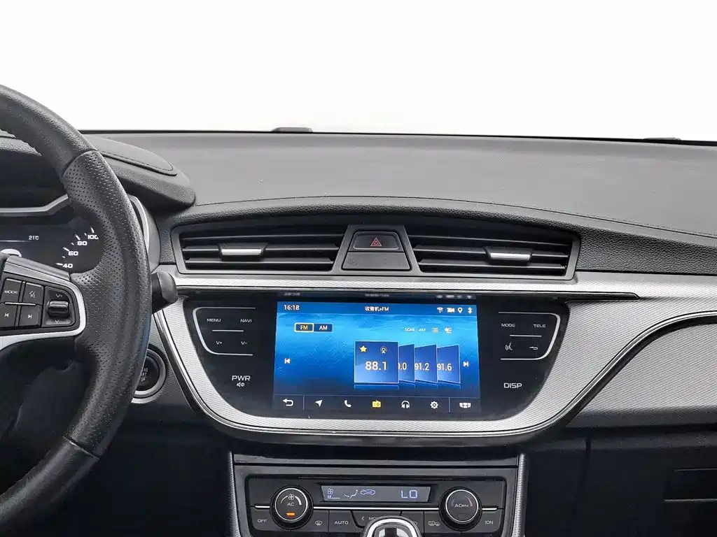 Geely Emgrand GS 2018 — фото 12