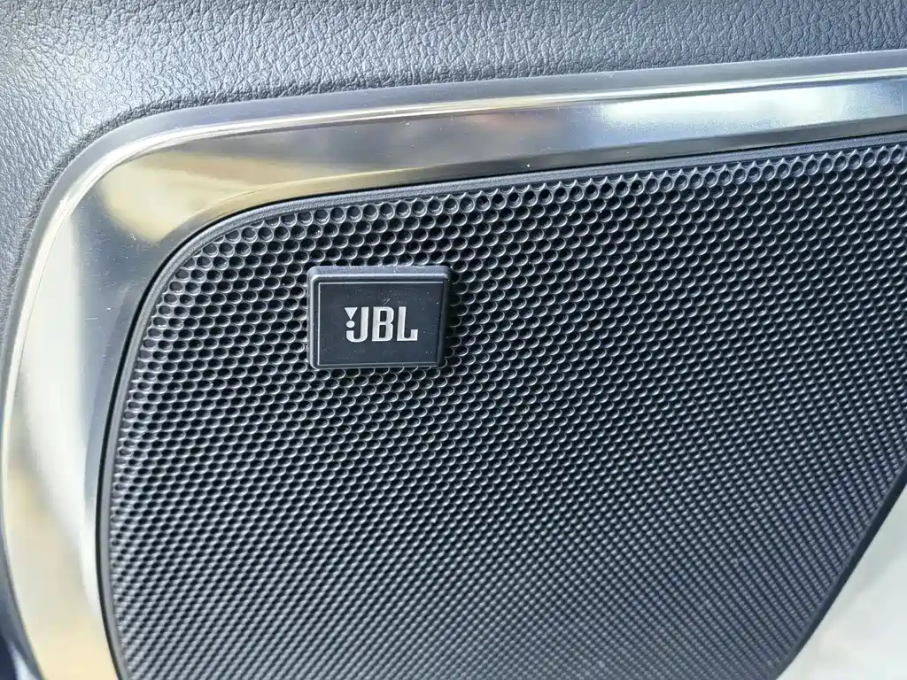 Toyota Vellfire 2020 — фото 28