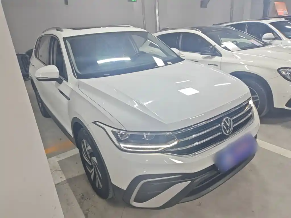 Volkswagen Tiguan L 2023