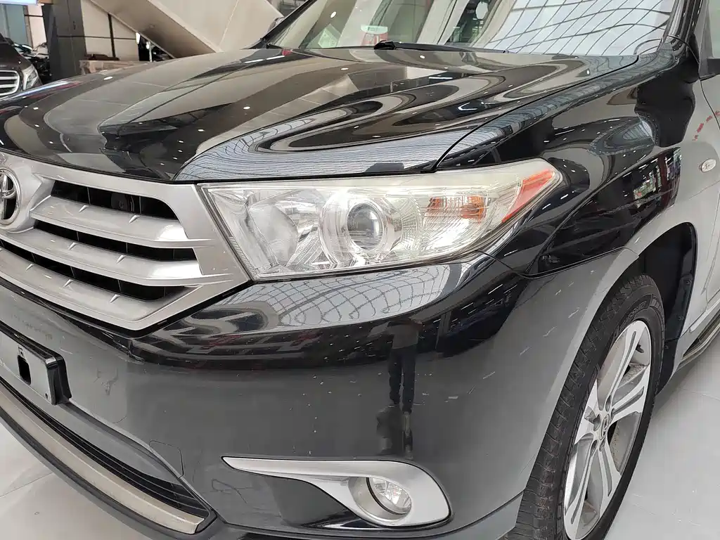 Toyota Highlander 2015 — фото 13