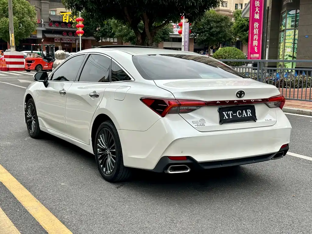 Toyota Avalon 2020 — фото 12