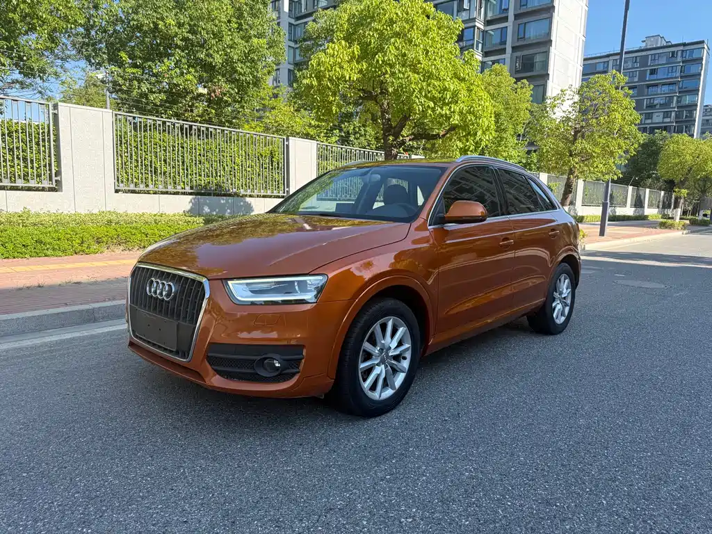 Audi Q3 2016 — фото 1