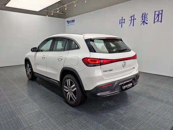 Mercedes-Benz EQA 2023