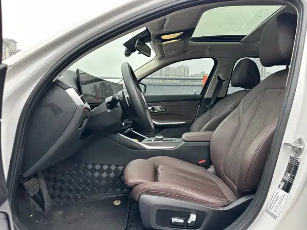 BMW 3 Series 2023