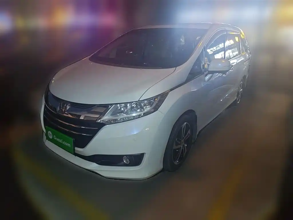Honda Odyssey 2018 — фото 2