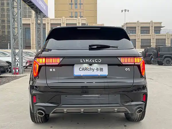 Lynk & Co 01 2022