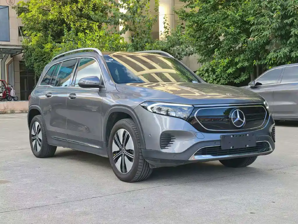 Mercedes-Benz EQB 2023
