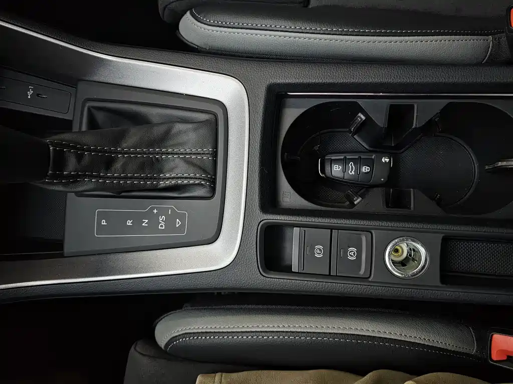 Audi Q3 2022 — фото 24