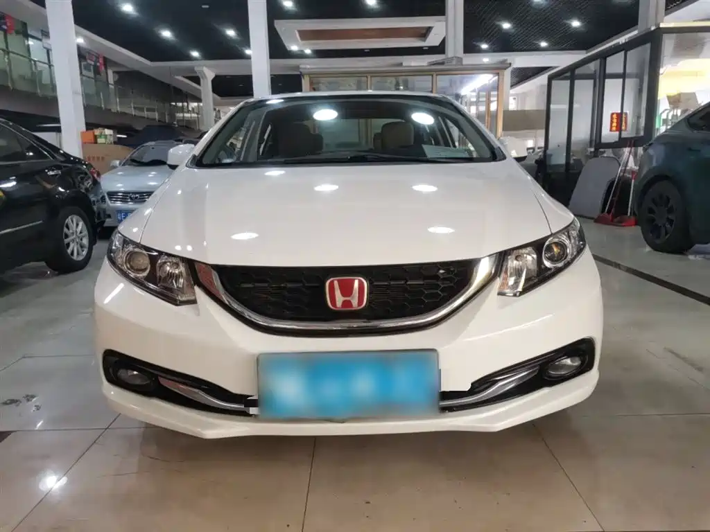 Honda Civic 2015 — фото 3