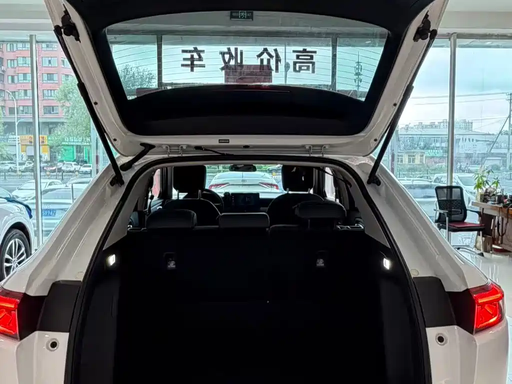 Honda Vezel 2023 — фото 10