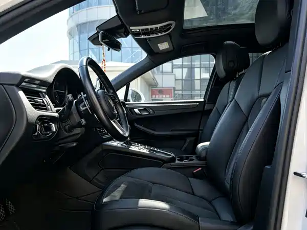 Porsche Macan 2020