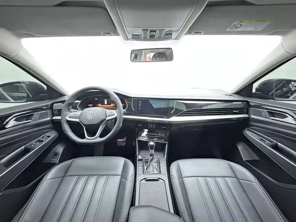 Volkswagen Passat 2022