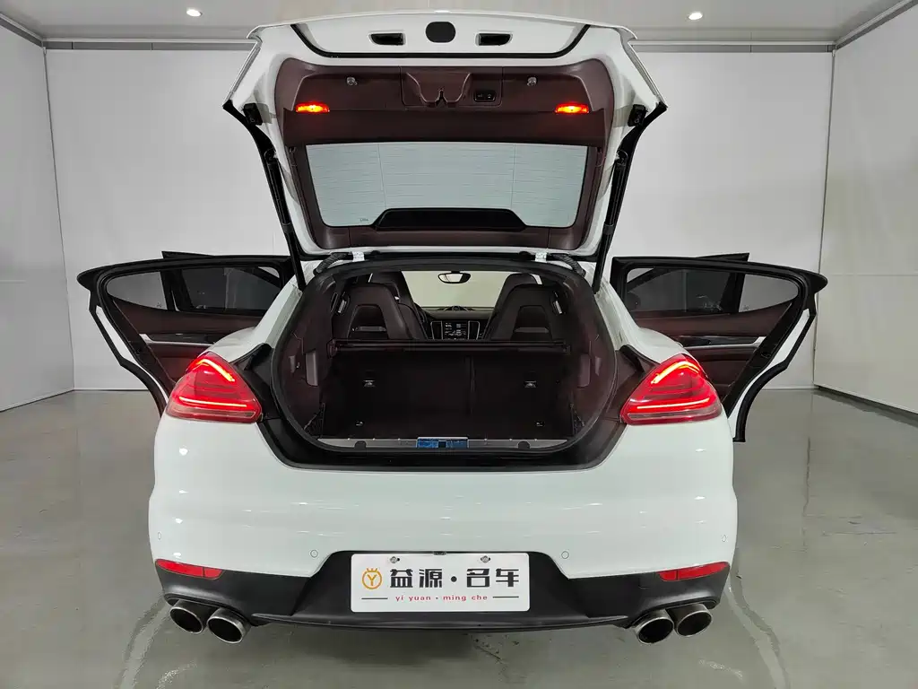 Porsche Panamera 2015 — фото 14